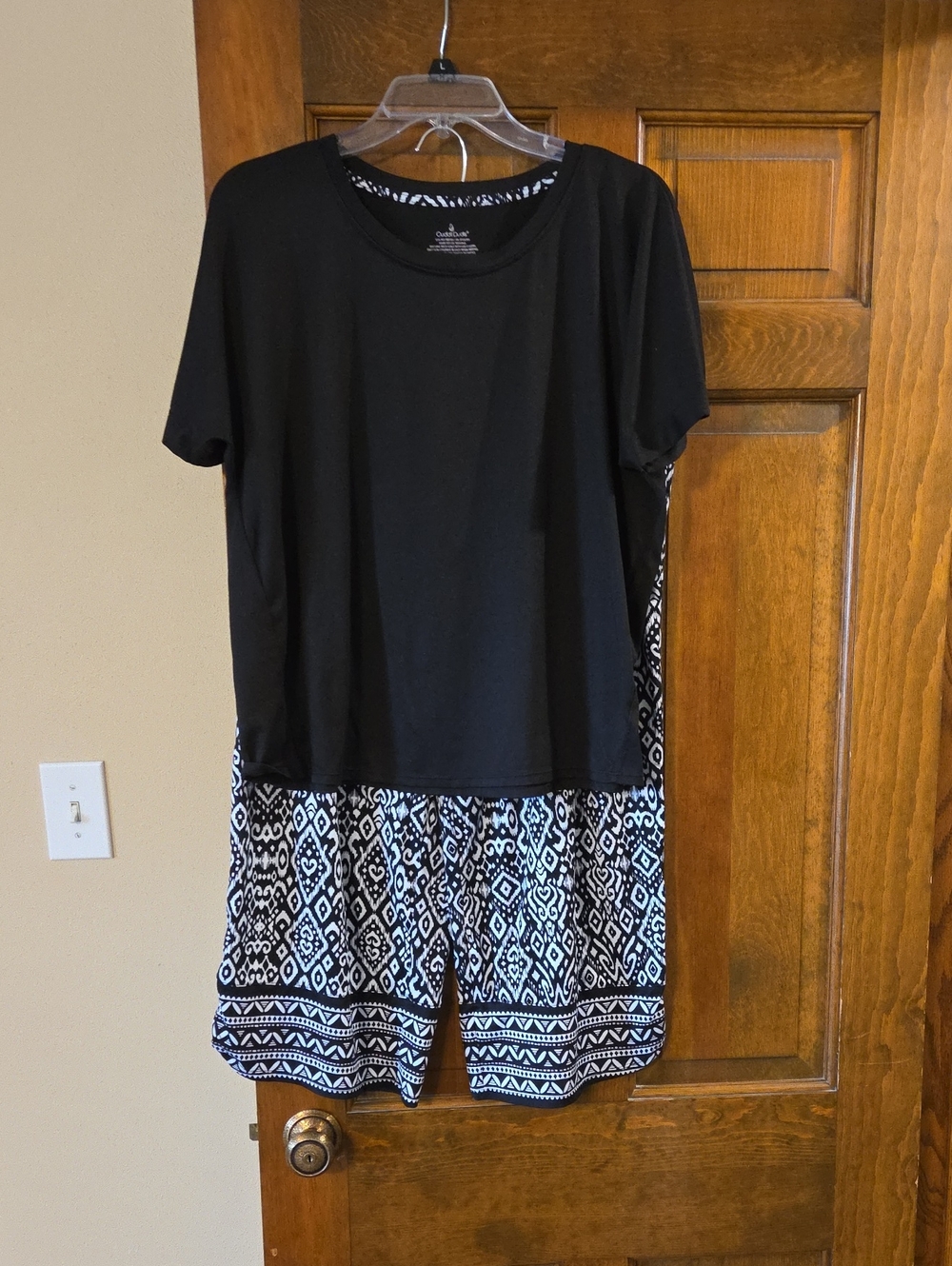Cuddl Duds Black Short Sleeve Pajama Set